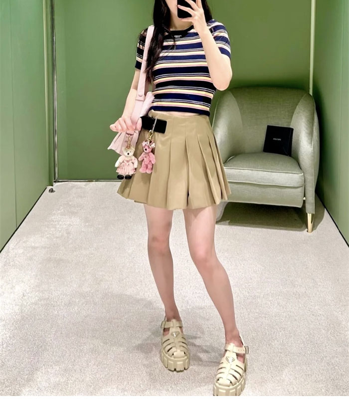 P R A D A 프라다 코튼 크루넥 스웨터 반팔 레플리카 5번 이미지 - 의류 | 세미샵 레플리카 사이트