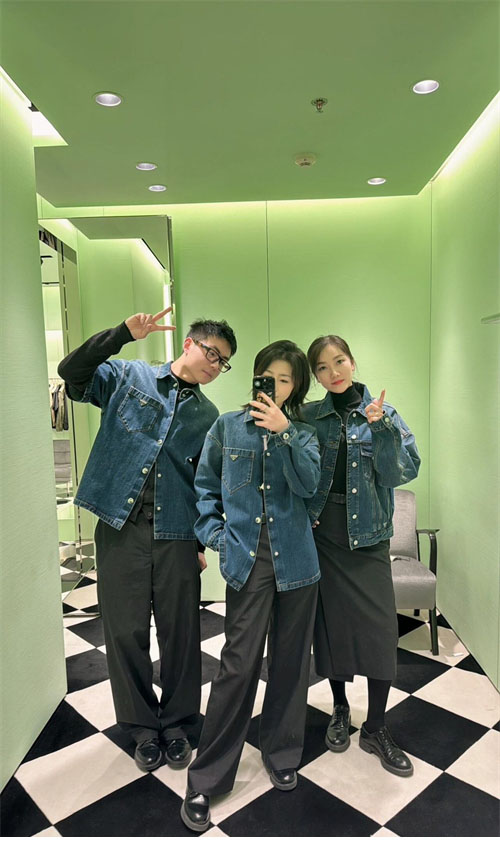 P R A D A 프라다 트라이앵글 로고 데님 셔츠 레플리카 3번 이미지 - 의류 | 세미샵 레플리카 사이트