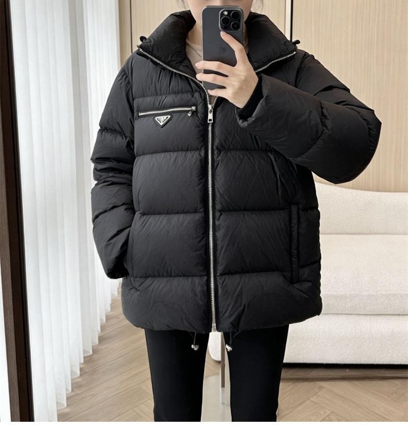프라다 프라다 트라이앵글 로고 리나일론 다운 패딩자켓 레플리카 10번 이미지 - 의류 | 세미샵 레플리카 사이트