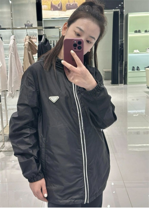 P R A D A 프라다 트라이앵글 로고 리나일론 피우마 집업 자켓 레플리카 5번 이미지 - 의류 | 세미샵 레플리카 사이트