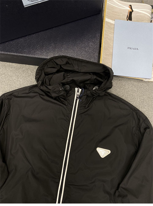 P R A D A 프라다 트라이앵글 로고 리나일론 피우마 집업 자켓 레플리카 16번 이미지 - 의류 | 세미샵 레플리카 사이트