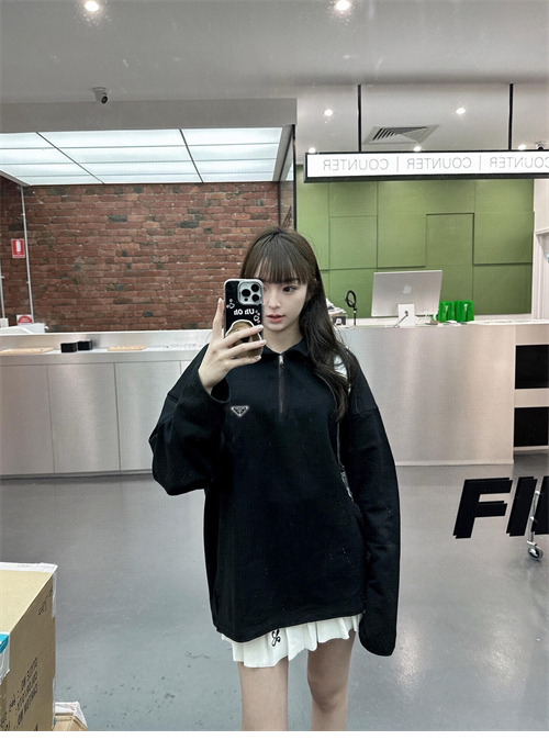 P R A D A 프라다 트라이앵글 로고 피케 폴로 저지 긴팔 티셔츠 레플리카 2번 이미지 - 의류 | 세미샵 레플리카 사이트