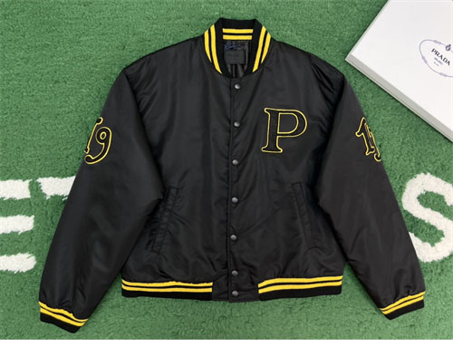 P R A D A 프라다 패치 리나일론 봄버 바시티 자켓 블루종 레플리카 5번 이미지 - 의류 | 세미샵 레플리카 사이트