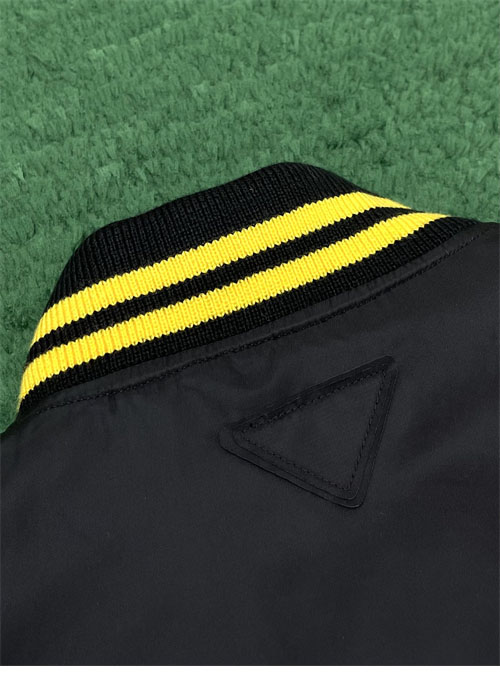 P R A D A 프라다 패치 리나일론 봄버 바시티 자켓 블루종 레플리카 7번 이미지 - 의류 | 세미샵 레플리카 사이트