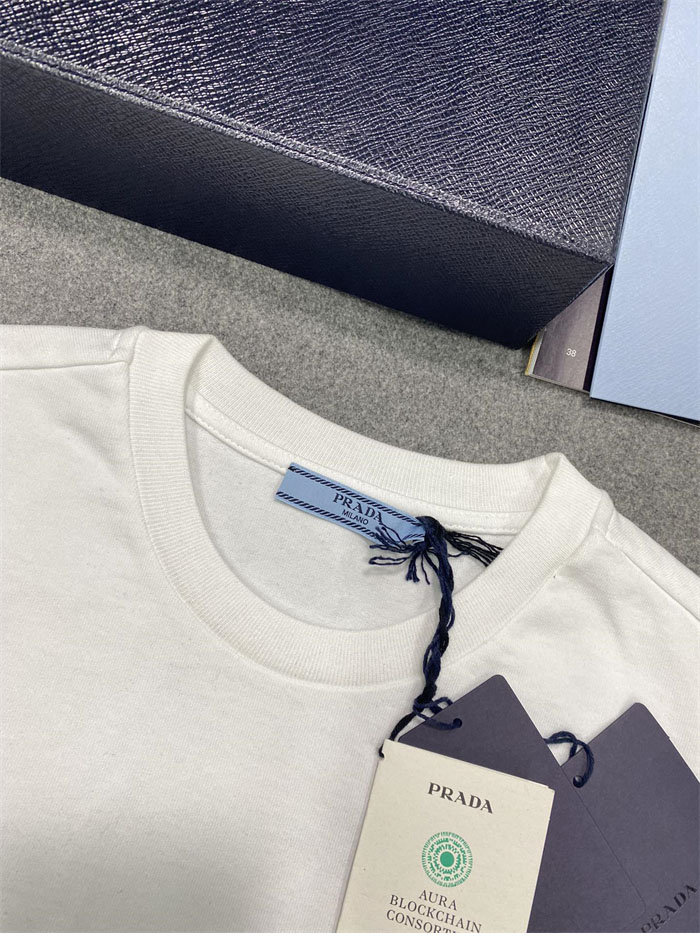 P R A D A 프라다 포켓 트라이앵글 반팔 티셔츠 화이트 레플리카 9번 이미지 - 의류 | 세미샵 레플리카 사이트