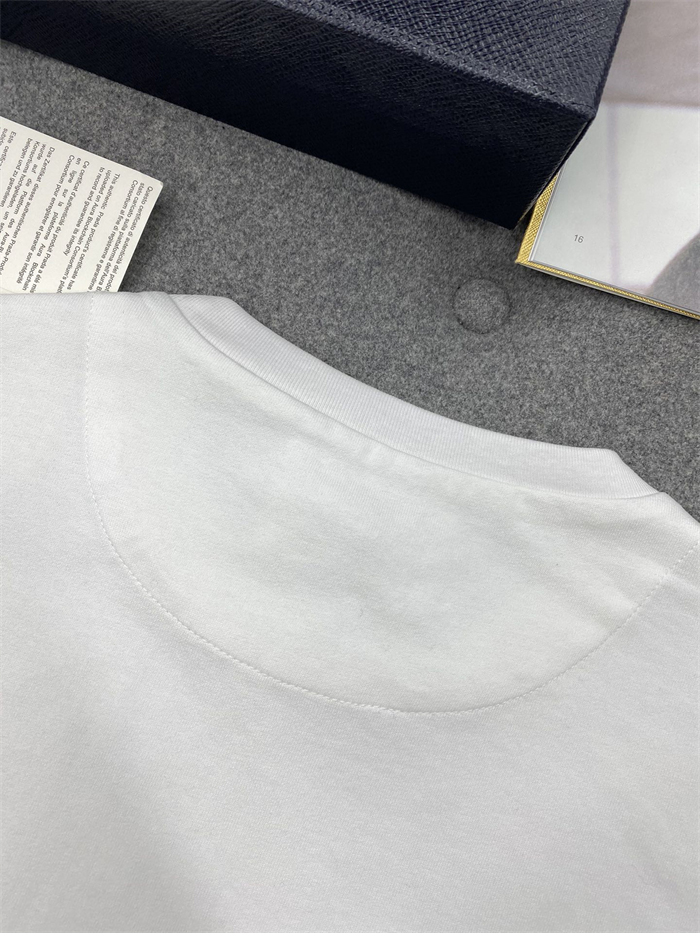 P R A D A 프라다 3D 로고 리브 니트 오버사이즈 코튼 티셔츠 레플리카 21번 이미지 - 의류 | 세미샵 레플리카 사이트