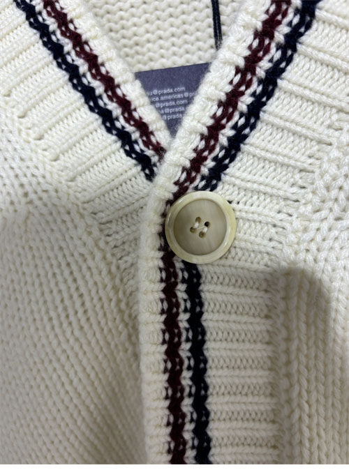 P R A D A 프라다 V넥 울 니트 가디건 레플리카 7번 이미지 - 의류 | 세미샵 레플리카 사이트