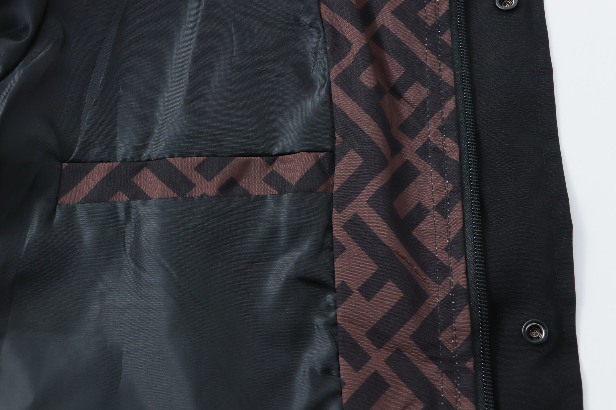 Fendi 펜디 올오버 윈드브레이커 레플리카 9번 이미지 - 의류 | 세미샵 레플리카 사이트