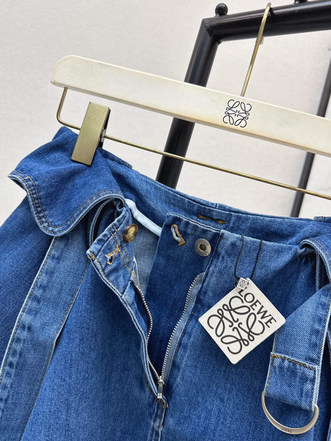 Loewe 로에베 디컨스트럭티드 데님 아나그램 스커트 레플리카 7번 이미지 - 의류 | 세미샵 레플리카 사이트