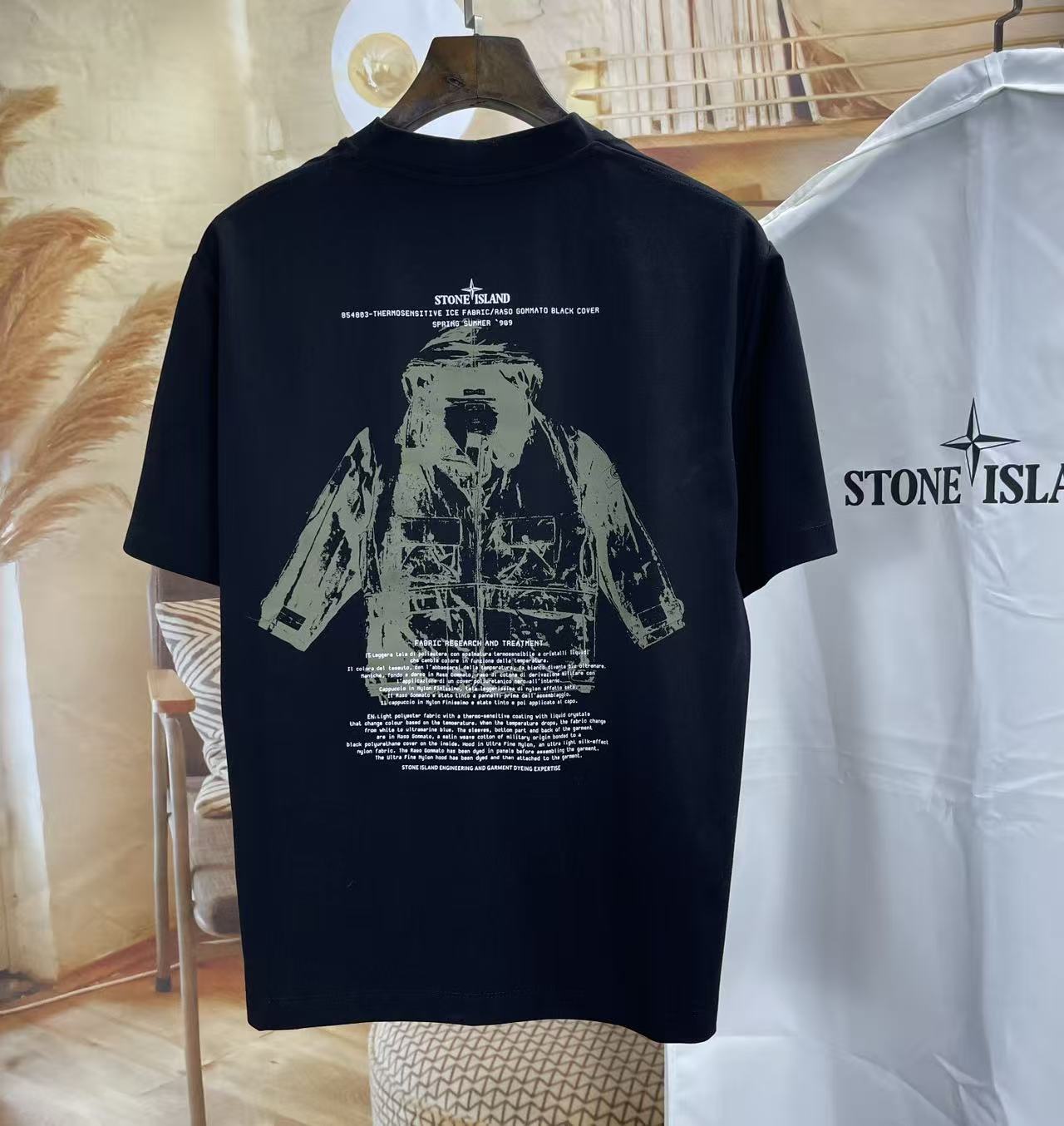 Stone Island 스톤아일랜드 가먼트 다이 포켓 티셔츠 레플리카 2번 이미지 - 의류 | 세미샵 레플리카 사이트