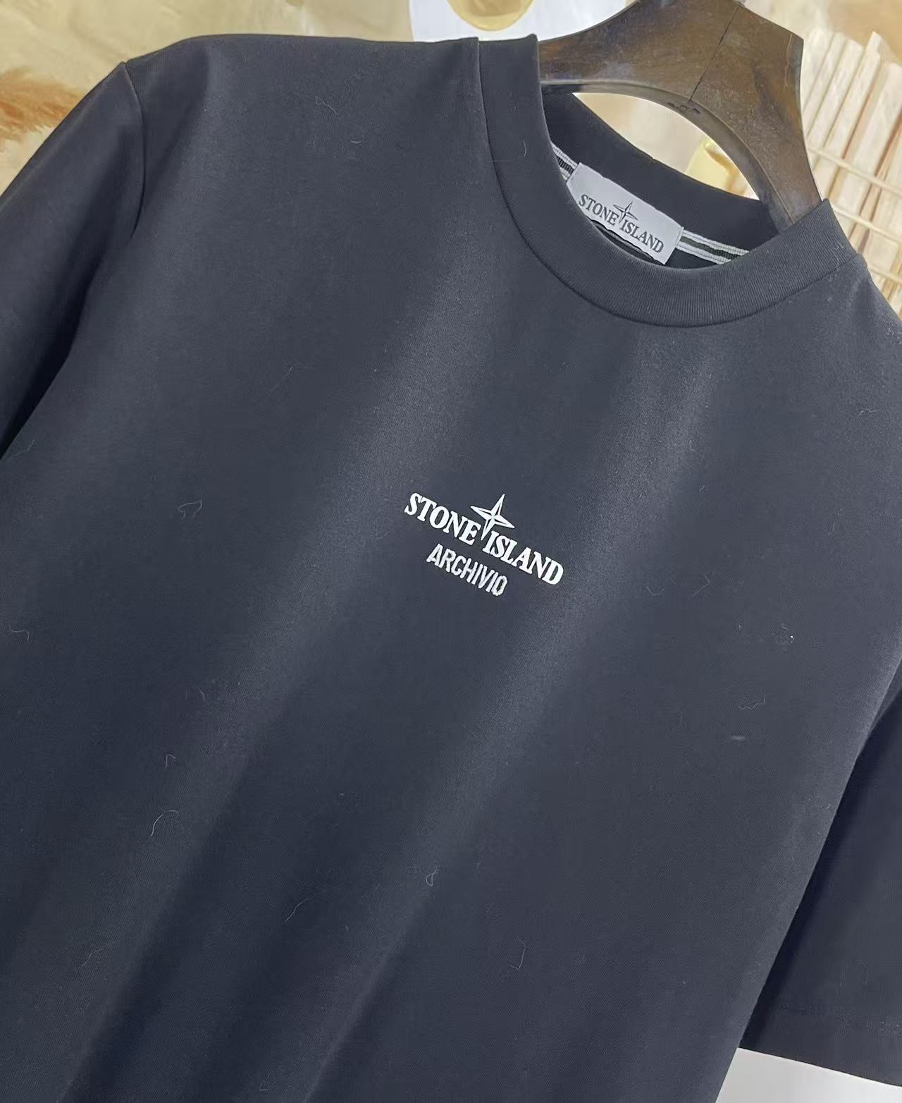 Stone Island 스톤아일랜드 가먼트 다이 포켓 티셔츠 레플리카 3번 이미지 - 의류 | 세미샵 레플리카 사이트