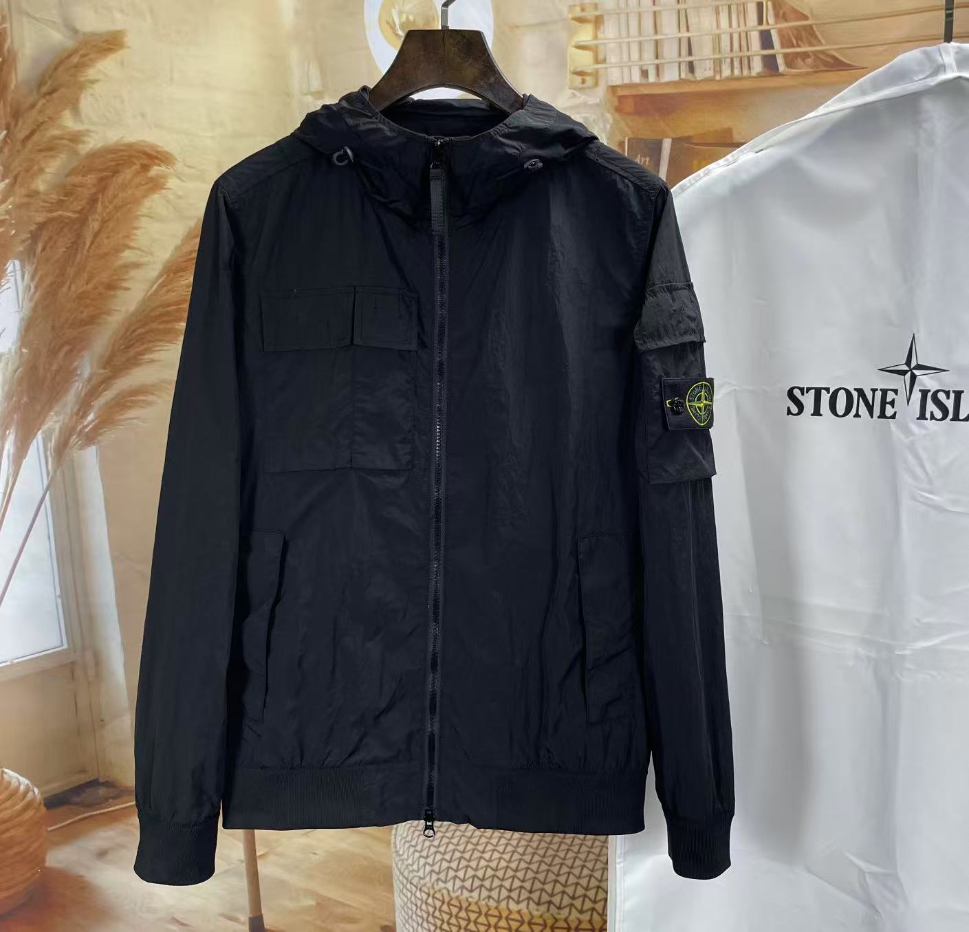 Stone Island 스톤아일랜드 라이트 소프트 쉘 R 후드 바람막이 레플리카 8번 이미지 - 의류 | 세미샵 레플리카 사이트
