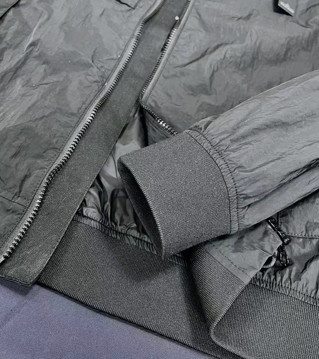 Stone Island 스톤아일랜드 라이트 소프트 쉘 R 후드 바람막이 레플리카 12번 이미지 - 의류 | 세미샵 레플리카 사이트