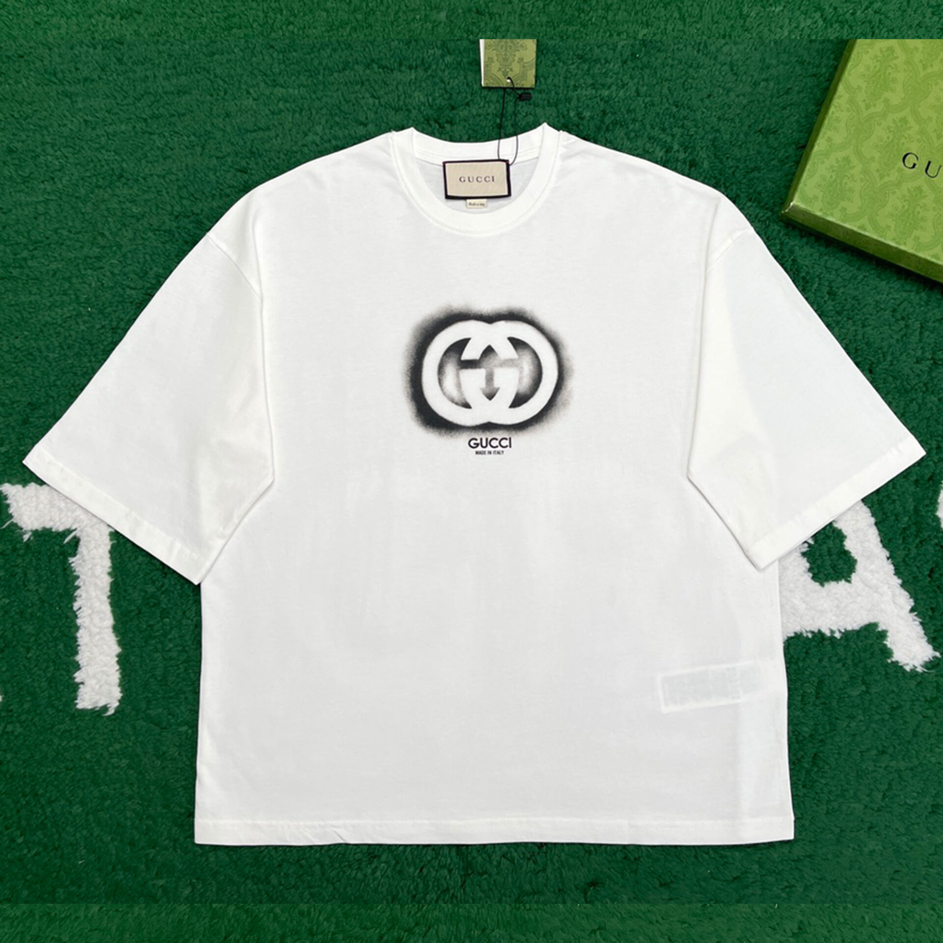 구찌 24 SS 인터록킹 GG 프린트 반팔 화이트