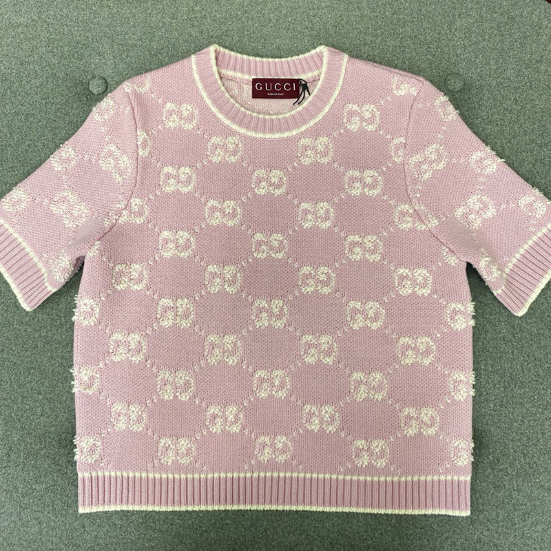 구찌 GG 울 부클레 스티치 자카드 크루넥 탑