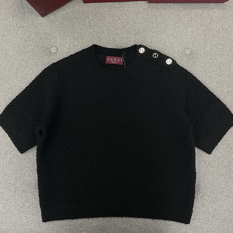 Gucci 구찌 울 부클레 인터로킹 G 버튼 반팔 니트 스웨터 레플리카 1번 이미지 - 의류 | 세미샵 레플리카 사이트