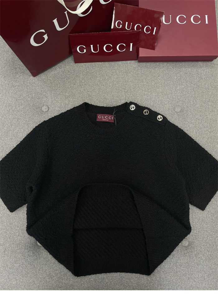 Gucci 구찌 울 부클레 인터로킹 G 버튼 반팔 니트 스웨터 레플리카 8번 이미지 - 의류 | 세미샵 레플리카 사이트