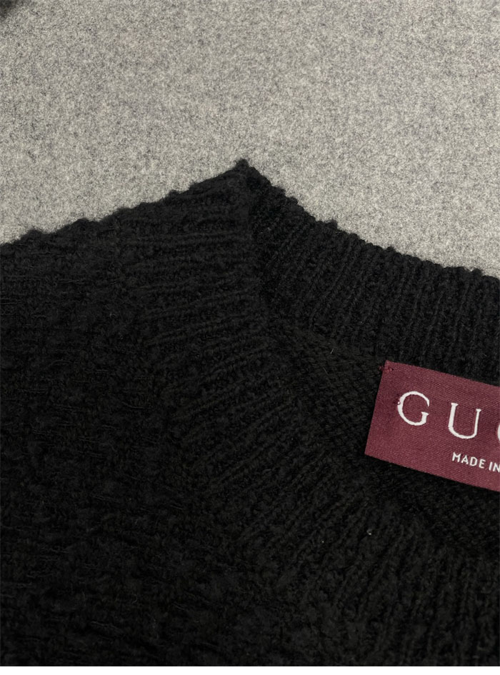 Gucci 구찌 울 부클레 인터로킹 G 버튼 반팔 니트 스웨터 레플리카 14번 이미지 - 의류 | 세미샵 레플리카 사이트