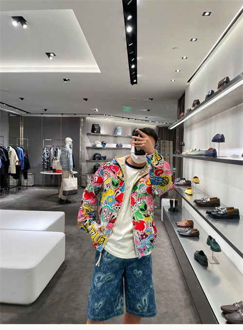 Gucci 구찌 카툰 양면 자켓 레플리카 28번 이미지 - 의류 | 세미샵 레플리카 사이트