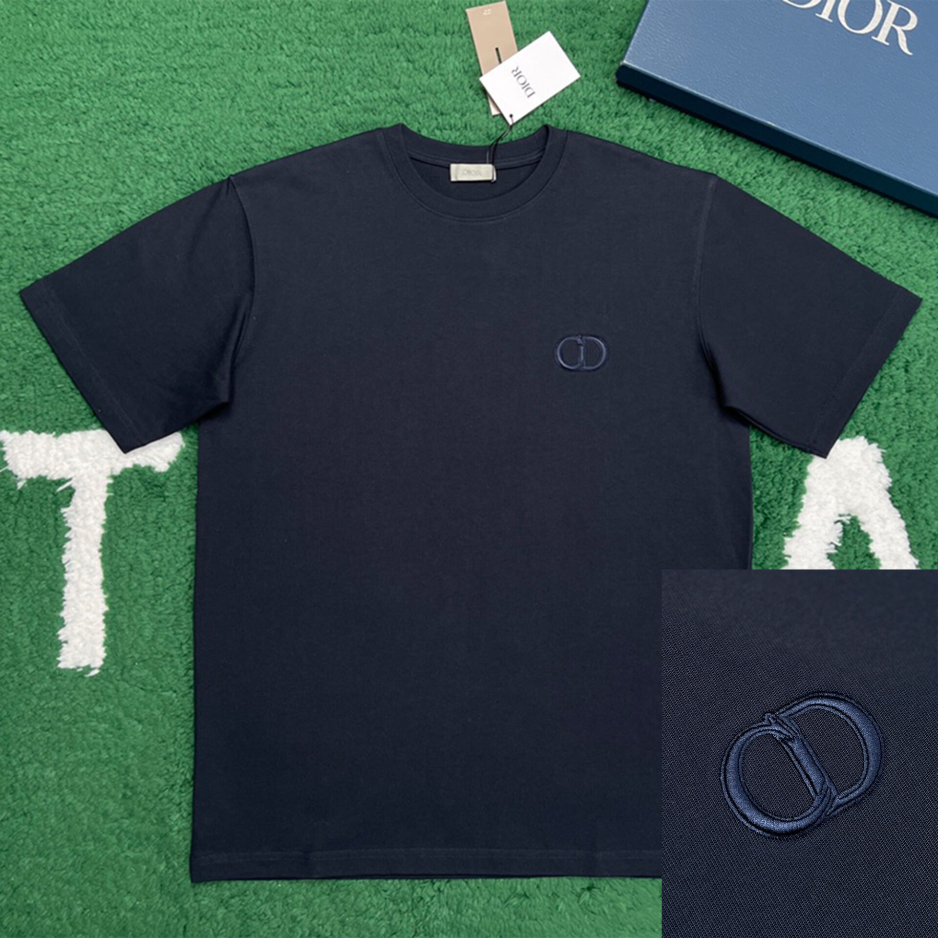 디올 CD ICON 3D자수 캐주얼 핏 반팔 티셔츠 “9COLOR”