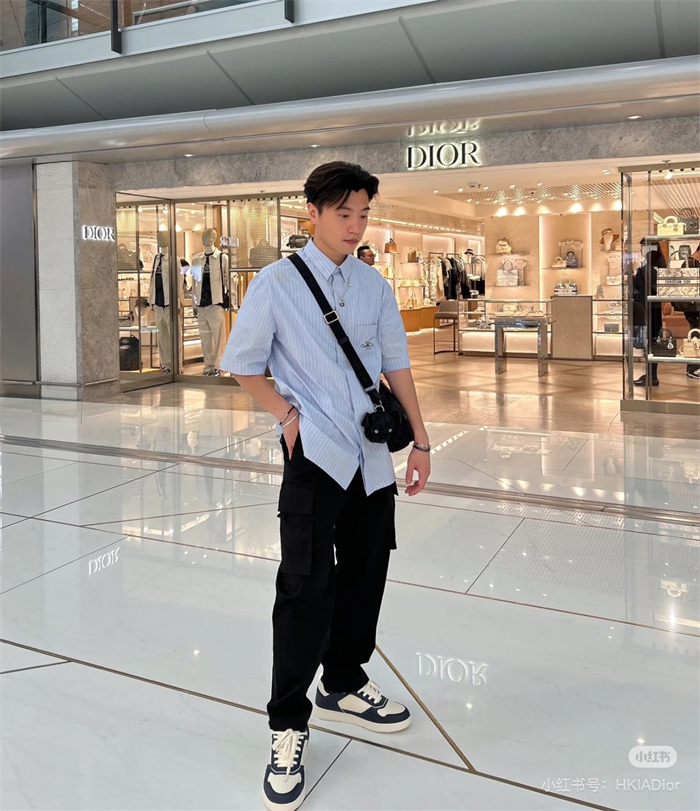 디올 Couture 꾸뛰르 은방울꽃 자수 스트라이프 반팔 셔츠 (세븐) - 상세 이미지