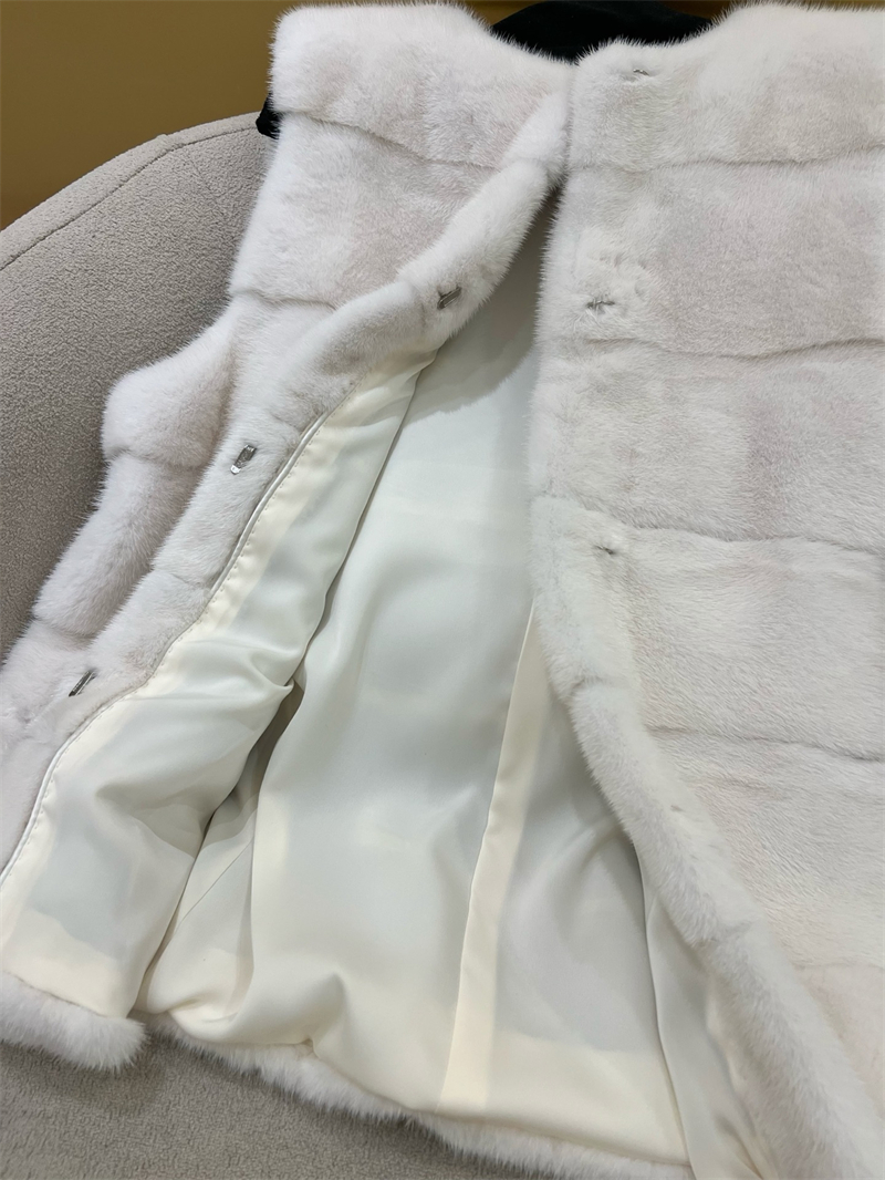 디올 디올 사가 폭스 로얄 밍크 베스트 레플리카 12번 이미지 - 의류 | 세미샵 레플리카 사이트