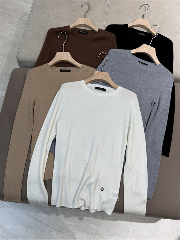 로로피아나 babycashmere 라운드넥 니트 스웨터 - 상세 이미지