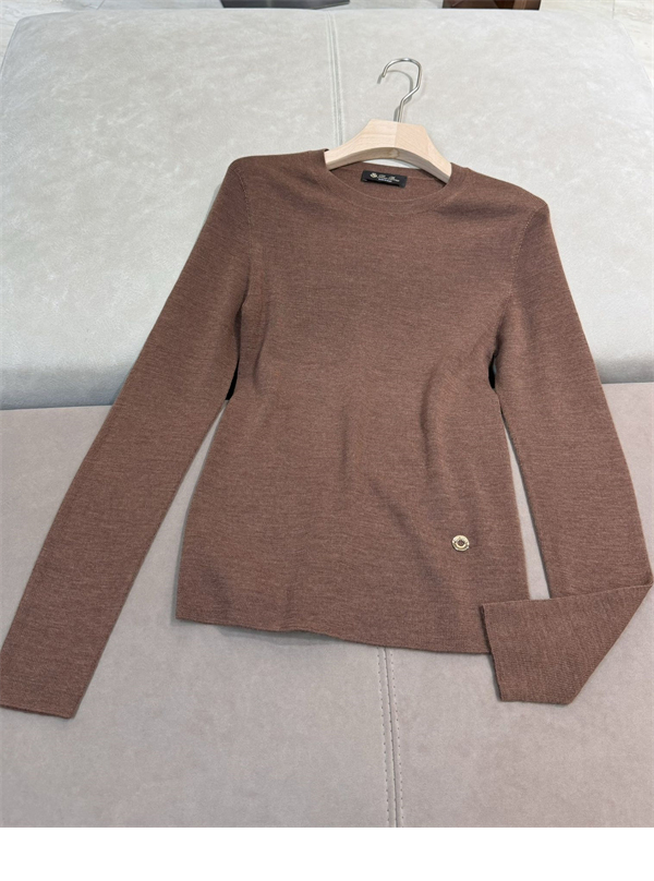 로로피아나 babycashmere 라운드넥 니트 스웨터 - 상세 이미지