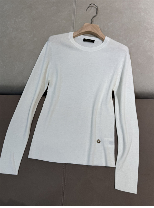 로로피아나 babycashmere 라운드넥 니트 스웨터 - 상세 이미지