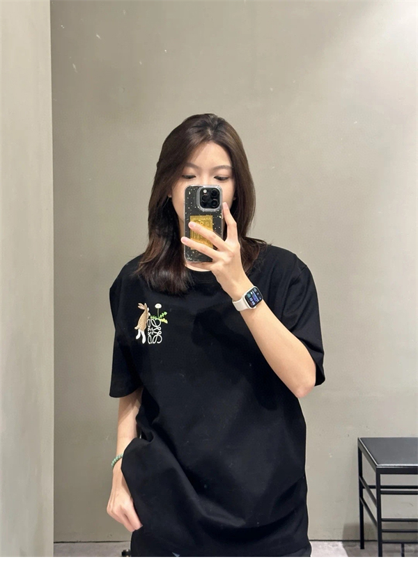 로에베 x 수나 후지타 Bunny 아나그램 반팔 티셔츠（세븐） - 상세 이미지