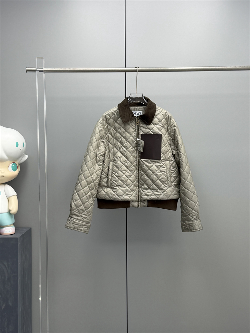 로에베 로에베 올오버 다이아 퀼팅 코듀로이 숏 자켓 레플리카 9번 이미지 - 의류 | 세미샵 레플리카 사이트