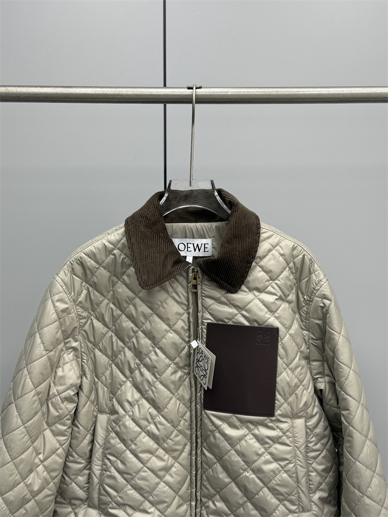 로에베 로에베 올오버 다이아 퀼팅 코듀로이 숏 자켓 레플리카 19번 이미지 - 의류 | 세미샵 레플리카 사이트