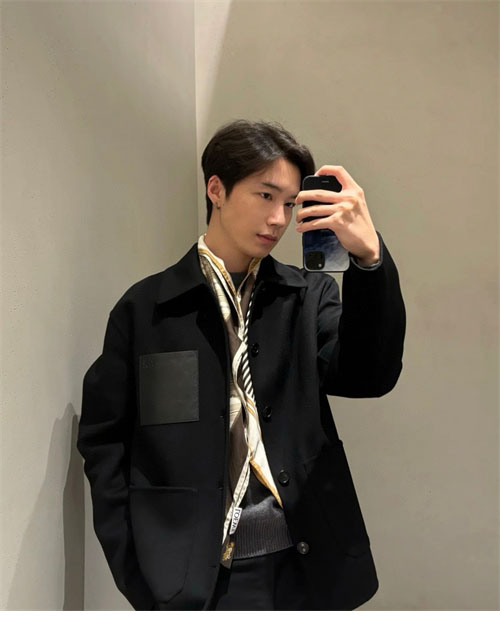 Loewe 로에베 울 캐시미어 아나그램 워크웨어 자켓 레플리카 27번 이미지 - 의류 | 세미샵 레플리카 사이트