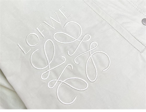 Loewe 로에베 테크니컬 코튼 퍼퍼 자켓 2컬러 레플리카 17번 이미지 - 의류 | 세미샵 레플리카 사이트