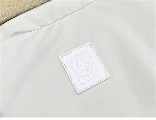 Loewe 로에베 테크니컬 코튼 퍼퍼 자켓 2컬러 레플리카 21번 이미지 - 의류 | 세미샵 레플리카 사이트