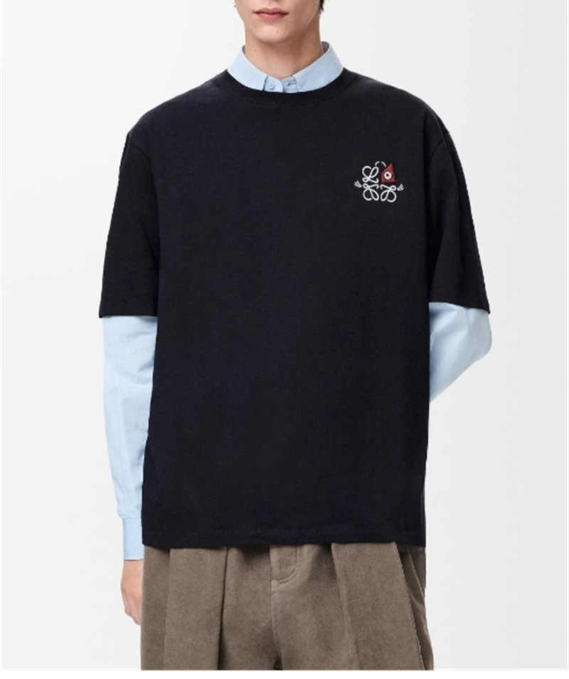 로에베 로에베 퓨처리스트 캣츠 아나그램 크루넥 반팔 티셔츠 레플리카 6번 이미지 - 의류 | 세미샵 레플리카 사이트