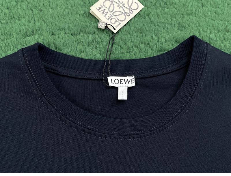로에베 로에베 퓨처리스트 캣츠 아나그램 크루넥 반팔 티셔츠 레플리카 16번 이미지 - 의류 | 세미샵 레플리카 사이트