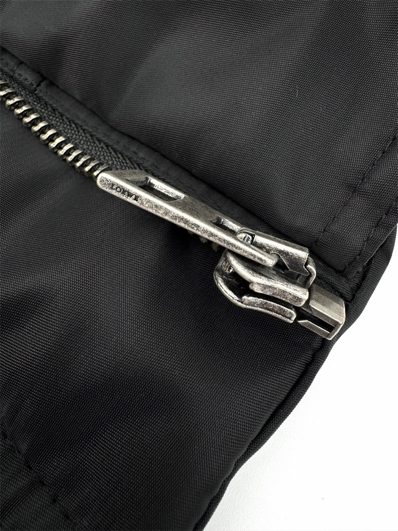 Loewe 셀린느 트윌 나일론 봄버 자켓 레플리카 10번 이미지 - 의류 | 세미샵 레플리카 사이트