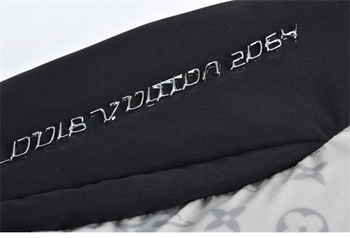 Louis Vuitton 루이비통 2054 히트 모노그램 리액티브 푸퍼 자켓 레플리카 11번 이미지 - 의류 | 세미샵 레플리카 사이트