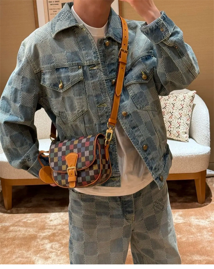 Louis Vuitton 루이비통 3D 다미에 클래식 데님 자켓 레플리카 3번 이미지 - 의류 | 세미샵 레플리카 사이트