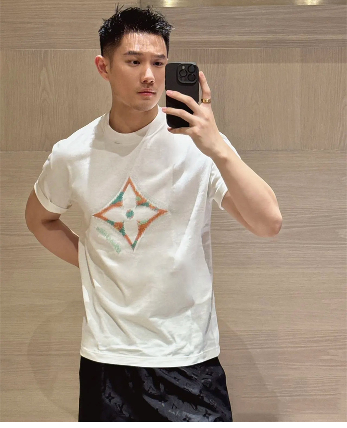 루이비통 3D 플라워 모노그램 반팔 티셔츠（세븐） - 상세 이미지