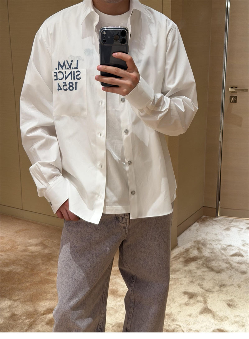 루이비통 루이비통 LVM 레터링 롱 슬리브드 시그니처 포플린 셔츠 레플리카 5번 이미지 - 의류 | 세미샵 레플리카 사이트