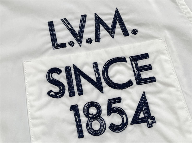 루이비통 루이비통 LVM 레터링 롱 슬리브드 시그니처 포플린 셔츠 레플리카 4번 이미지 - 의류 | 세미샵 레플리카 사이트