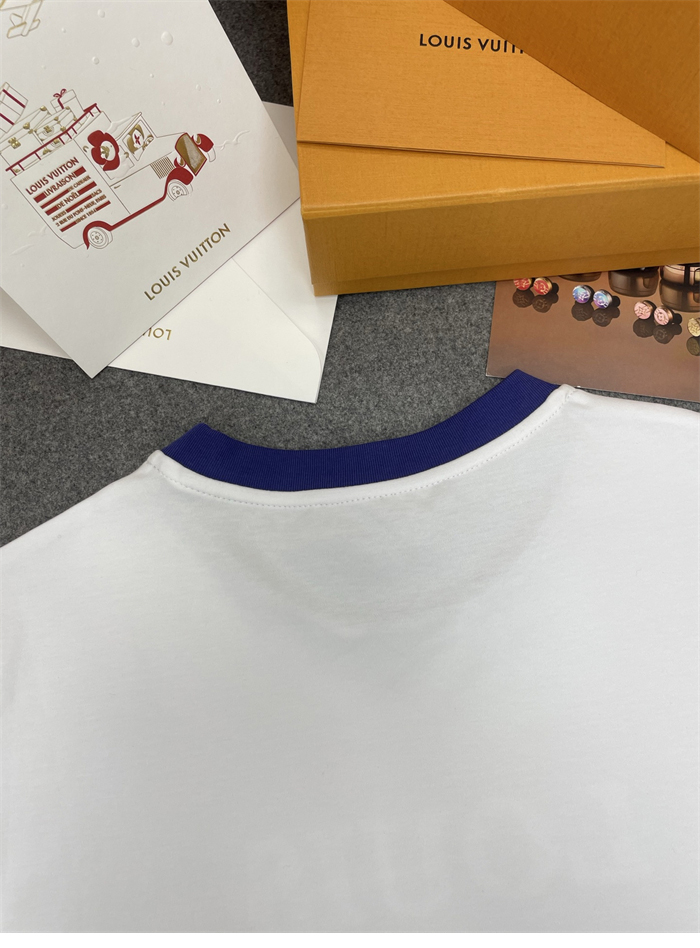 루이비통 Louis 4 Vuitton 크루넥 체인 반팔 티셔츠 (터보) - 상세 이미지