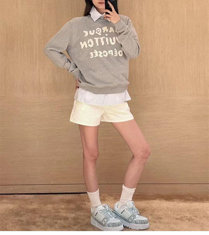 Louis Vuitton 루이비통 MLVD 엠브로이더드 시그니처 스웨트셔츠 맨투맨 레플리카 3번 이미지 - 의류 | 세미샵 레플리카 사이트