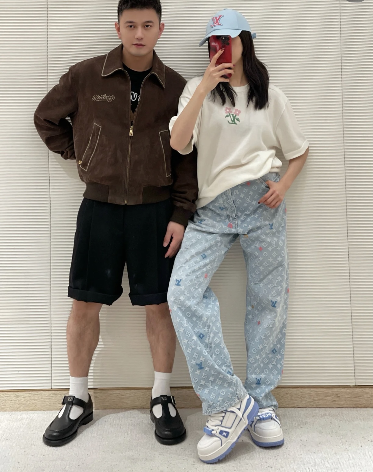 루이비통 X 타일러 블루밍 LV 인따르시아 시그니처 니트 크루넥 반팔 티셔츠 - 상세 이미지