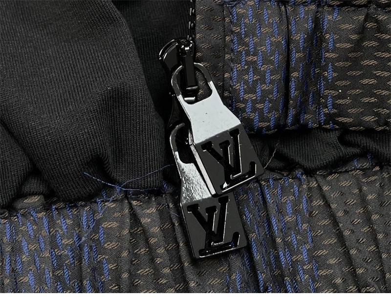 루이비통 루이비통 다미에 팝 나일론 트래블 블루종 레플리카 14번 이미지 - 의류 | 세미샵 레플리카 사이트