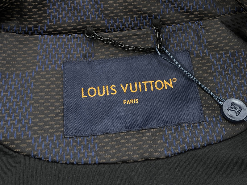 루이비통 루이비통 다미에 팝 나일론 트래블 블루종 레플리카 16번 이미지 - 의류 | 세미샵 레플리카 사이트