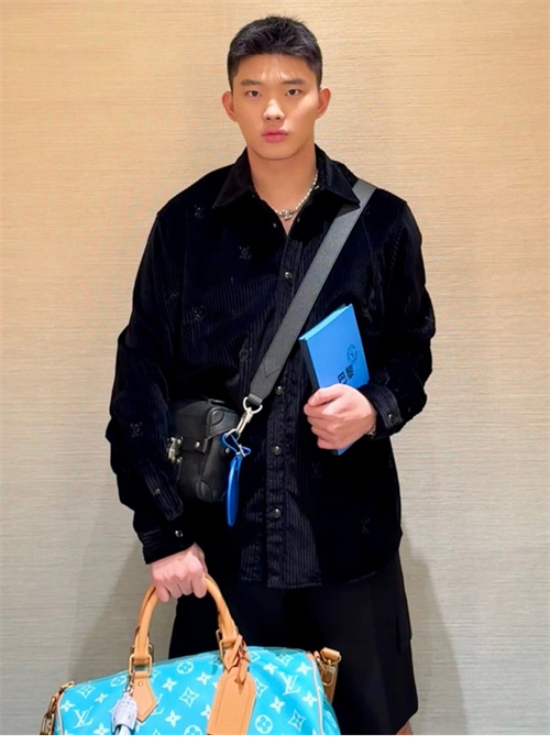 루이비통 디아만테 크리스탈 LV 코듀로이 셔츠（세븐） - 상세 이미지