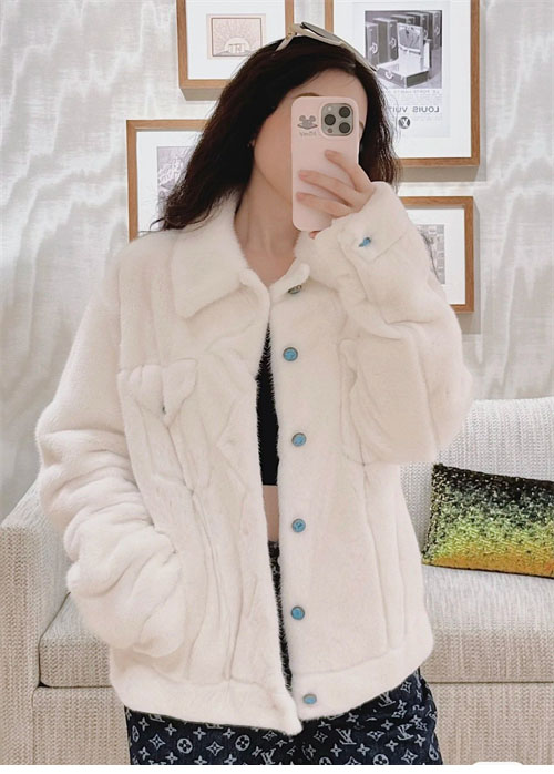 Louis Vuitton 루이비통 레진LV 밍크 트러커 자켓 레플리카 4번 이미지 - 의류 | 세미샵 레플리카 사이트